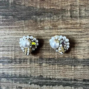 Vintage Gold Cluster Pearl and Rhinestone Clip On Earrings